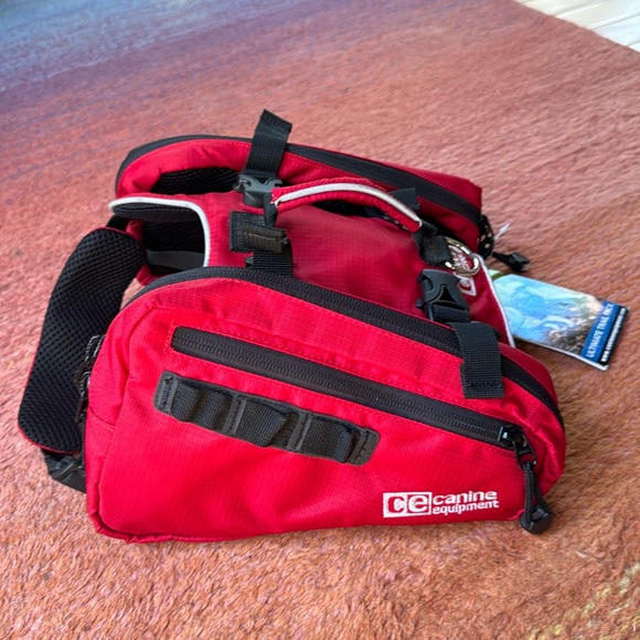 Canine Equipment Ultimate Trail Pack - Picture 1 of 5